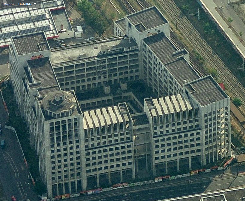 Passato E Presente Un Edificio Di Aldo Rossi Gizmo