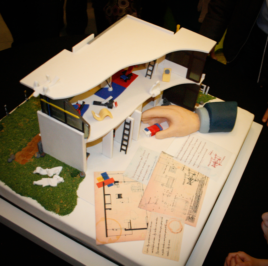 cakeitecture-rietvield An unexpected edible Rietveld house. Photo © Beatrice Spolidoro