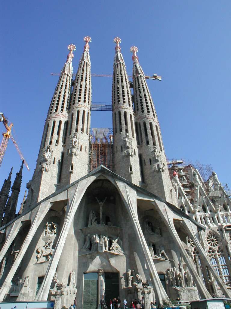 Sagrada Familia becames basilica – GIZMO