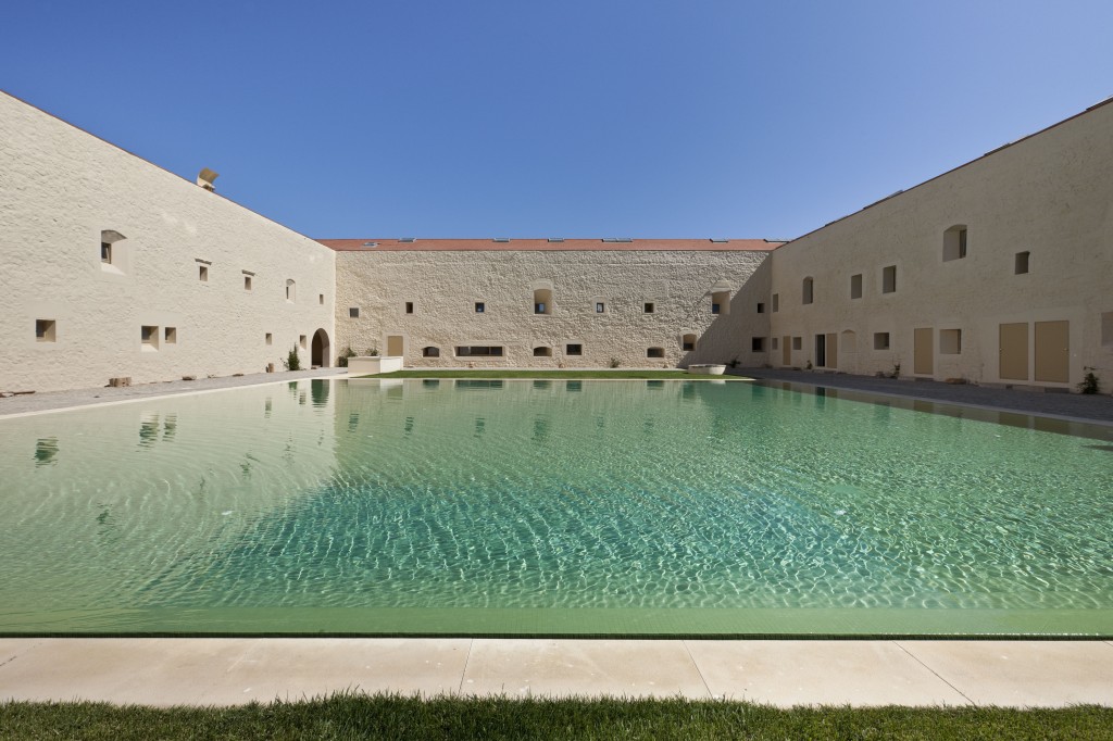 Convento Das Bernardas Tavira, Eduardo Souto De Moura